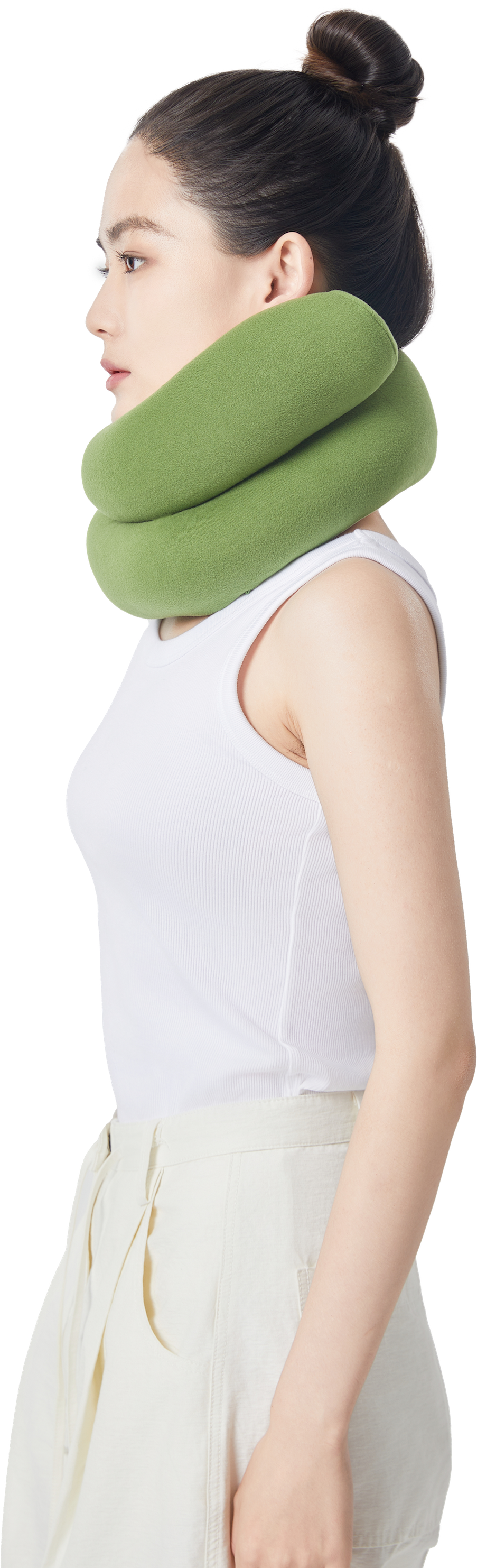 Model wearing the pillow wrapped around the neck
